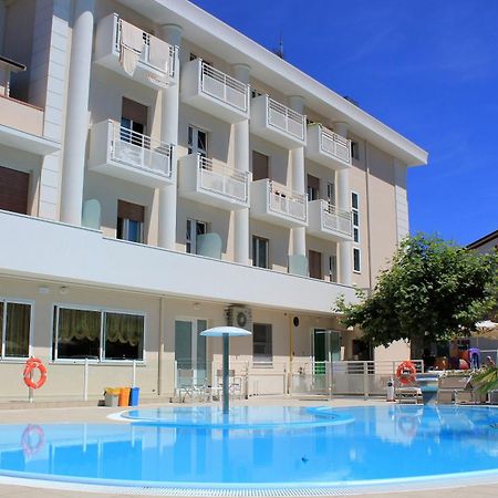 Hotel Bella Igea Белларія-Іджеа-Марина Екстер'єр фото