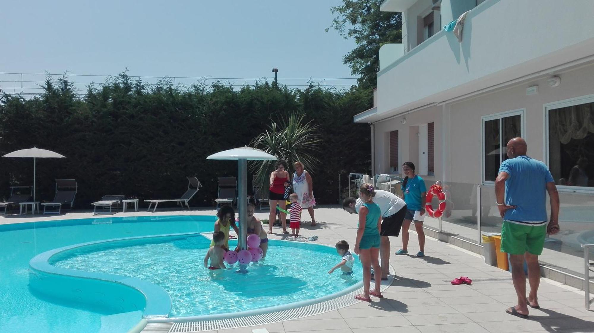 Hotel Bella Igea Белларія-Іджеа-Марина Екстер'єр фото