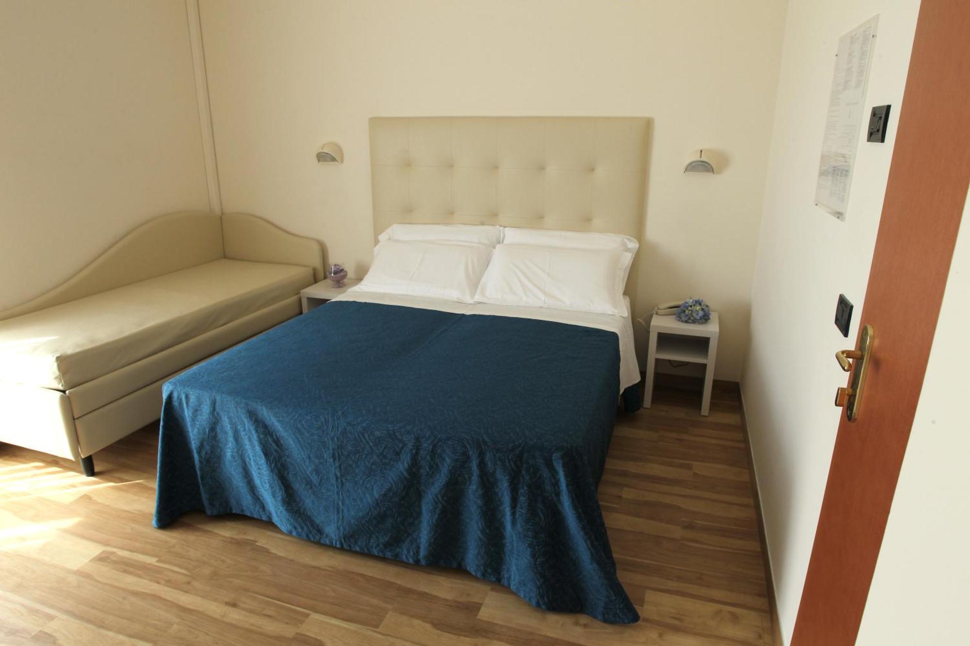 Hotel Bella Igea Белларія-Іджеа-Марина Номер фото